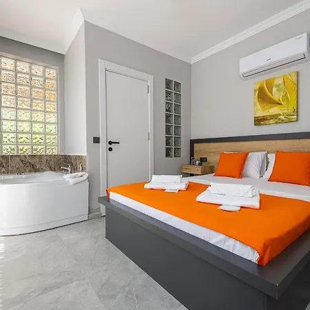 Murphy Villa *
