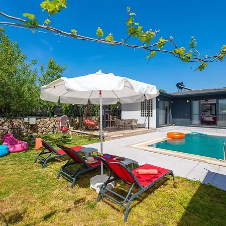 Murphy Villa