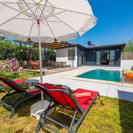 Murphy Villa *